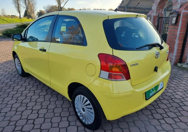 Toyota Yaris cena 11700 przebieg: 235700, rok produkcji 2010 z Kłodzko małe 529